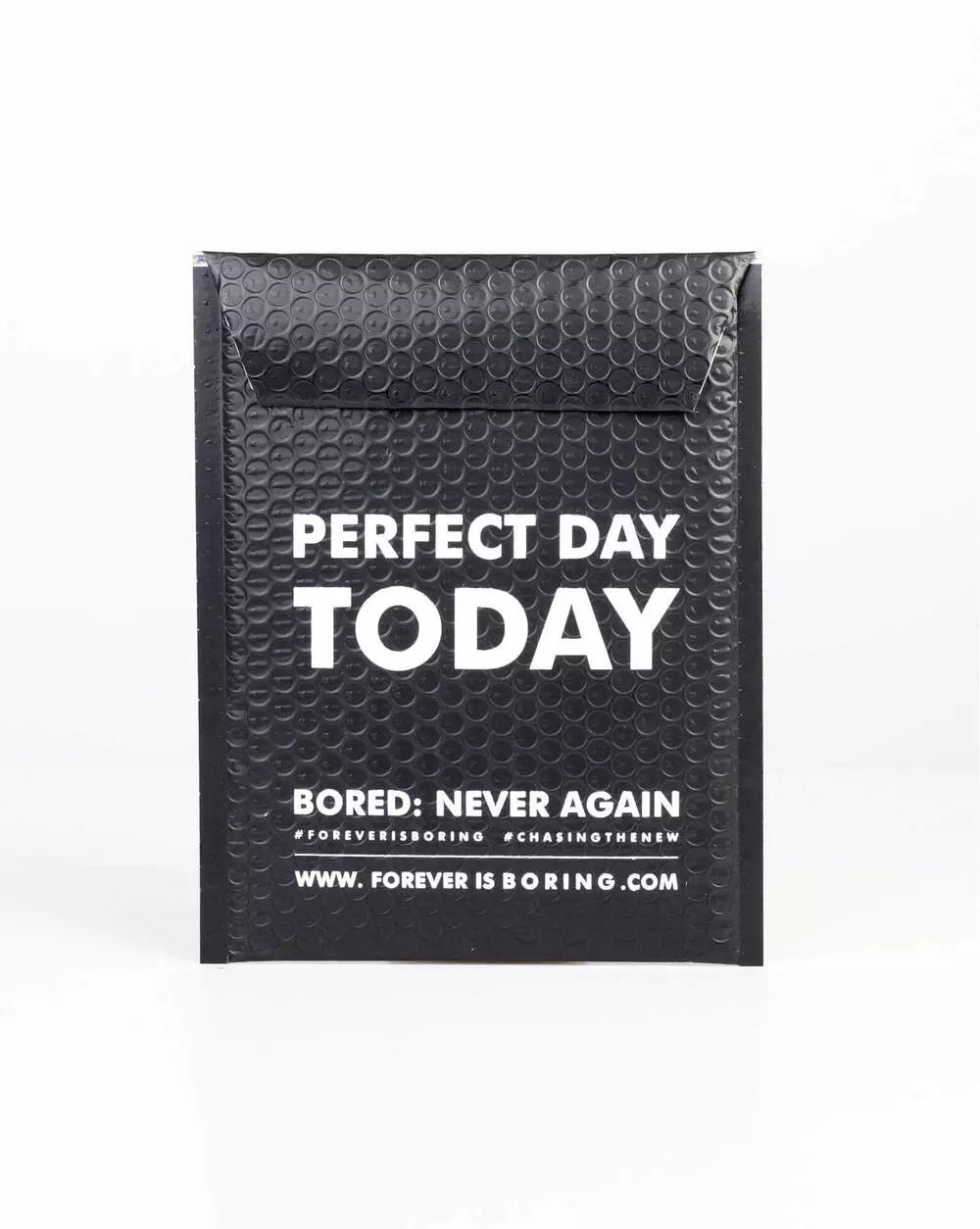 Forever Is Boring gift bag, size s. On the back have as main sentence "Perfect Day Today" written on white.